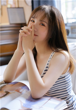 花蝴蝶免费视频在线观看高清版最新版截图1