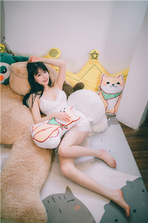 花蝴蝶免费视频在线观看高清版免费版截图1