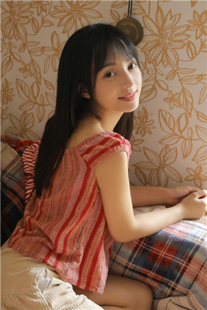 花蝴蝶免费视频在线观看高清版免费版截图3