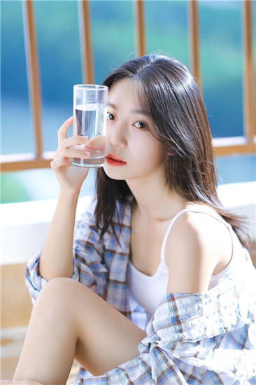 国产SUV精品一区二区四app截图1