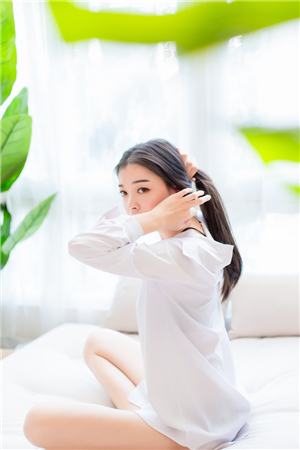 杏吧芭乐绿巨人黄瓜小黄鸭免费版截图1