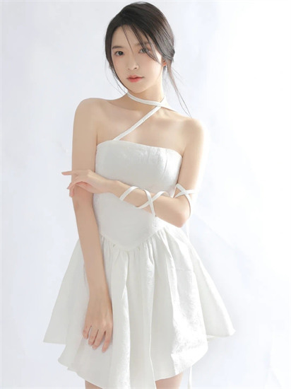 日韩一卡二卡新区乱码截图2